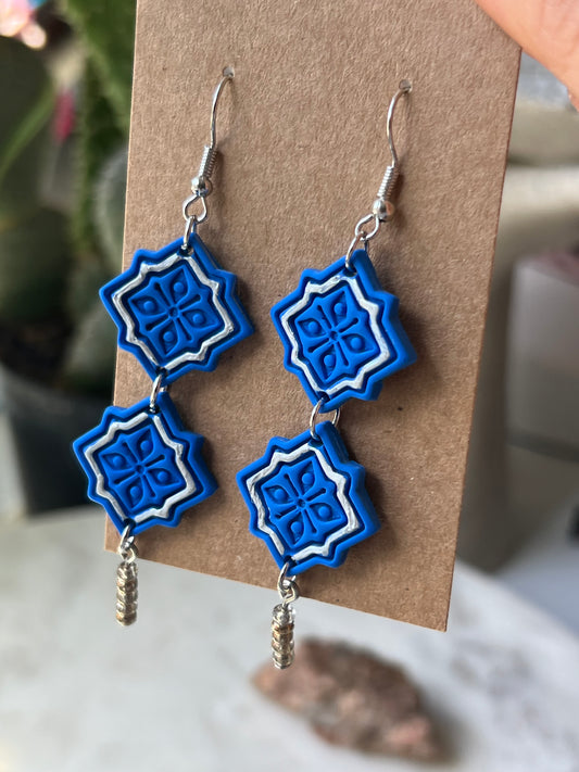 Bluee dangles