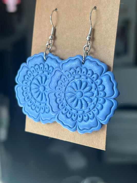 Blue minervas